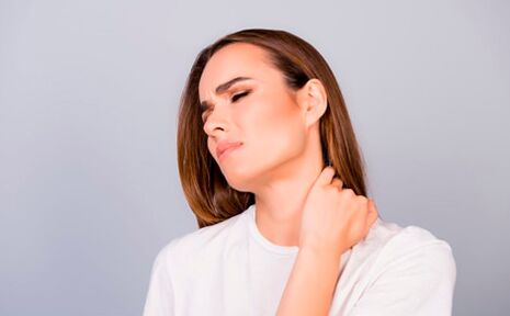 Il dolore al collo è spesso causato da patologie del rachide cervicale